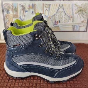 listing-status-banner